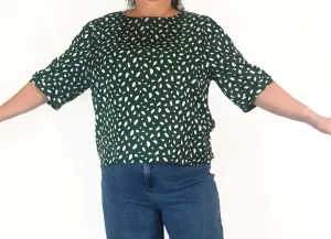 Atmos & Here green print half sleeve top size 18