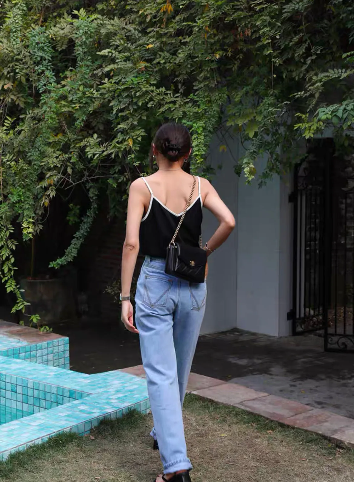 Contrast V Camisole Top