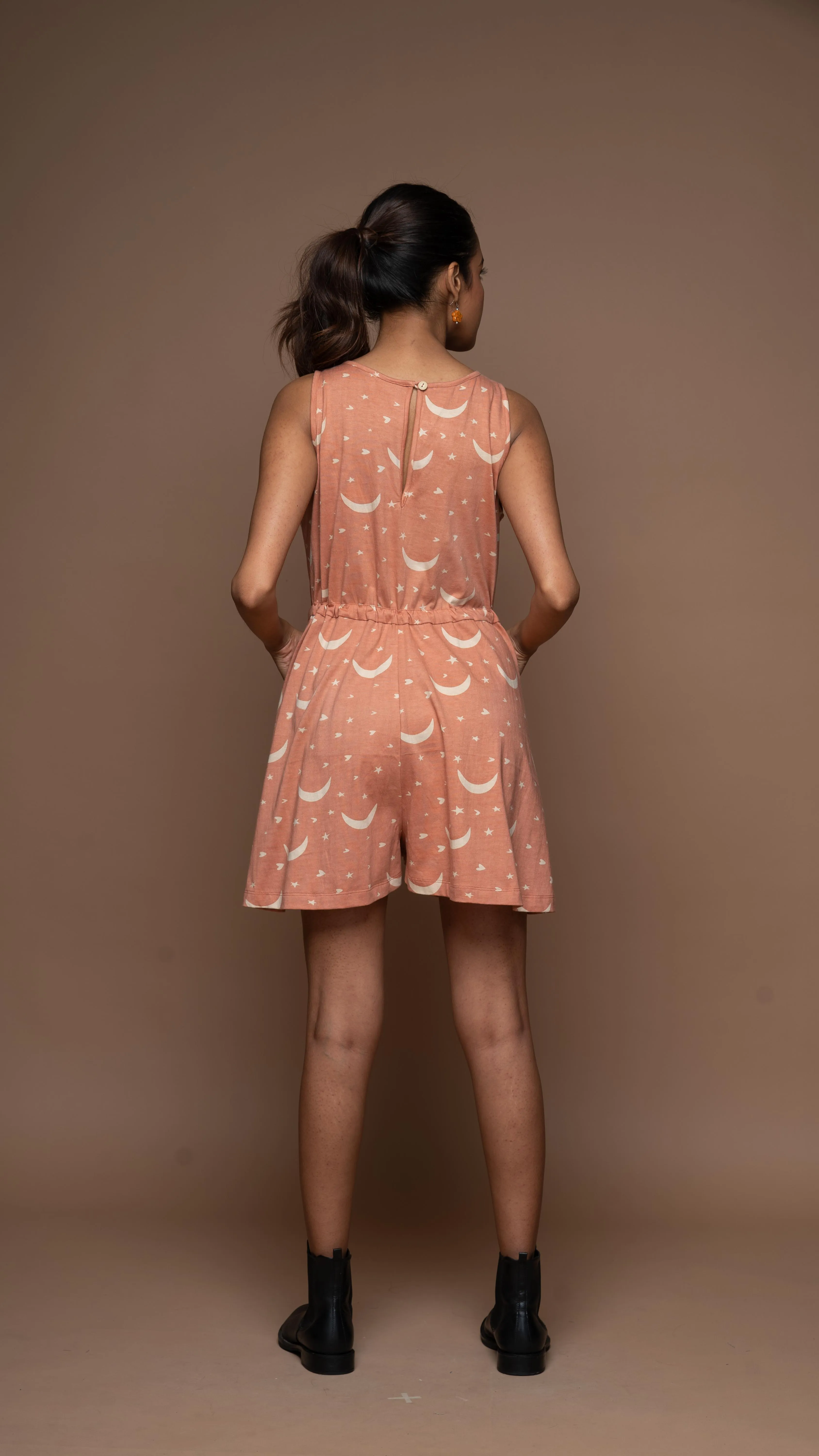 Cozy U Jumpsuit in Lost hearts of the night Pattern