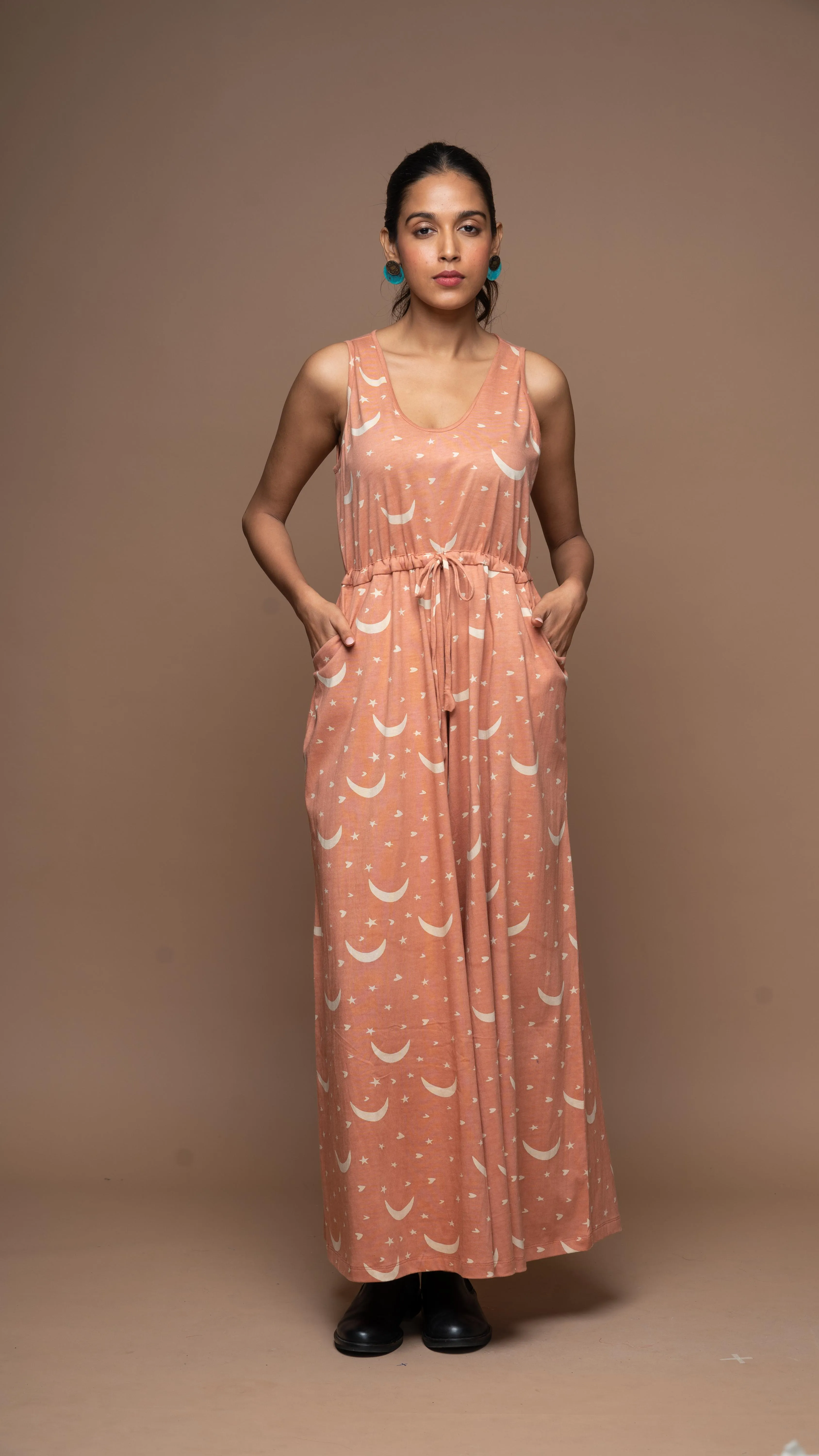 Cozy U Jumpsuit in Lost hearts of the night Pattern