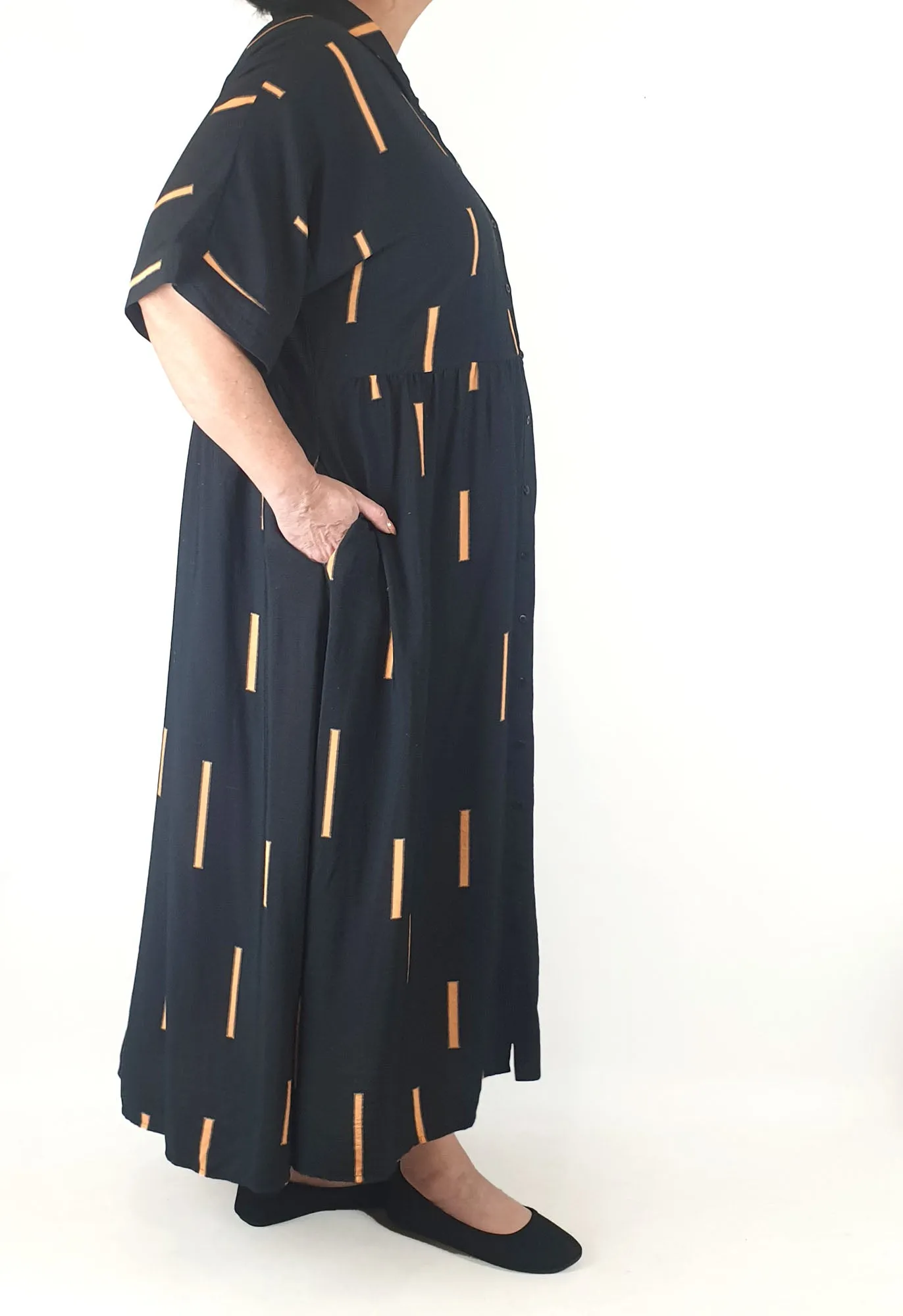 Elk unique print navy dress size 18 (note: inconsistencies)