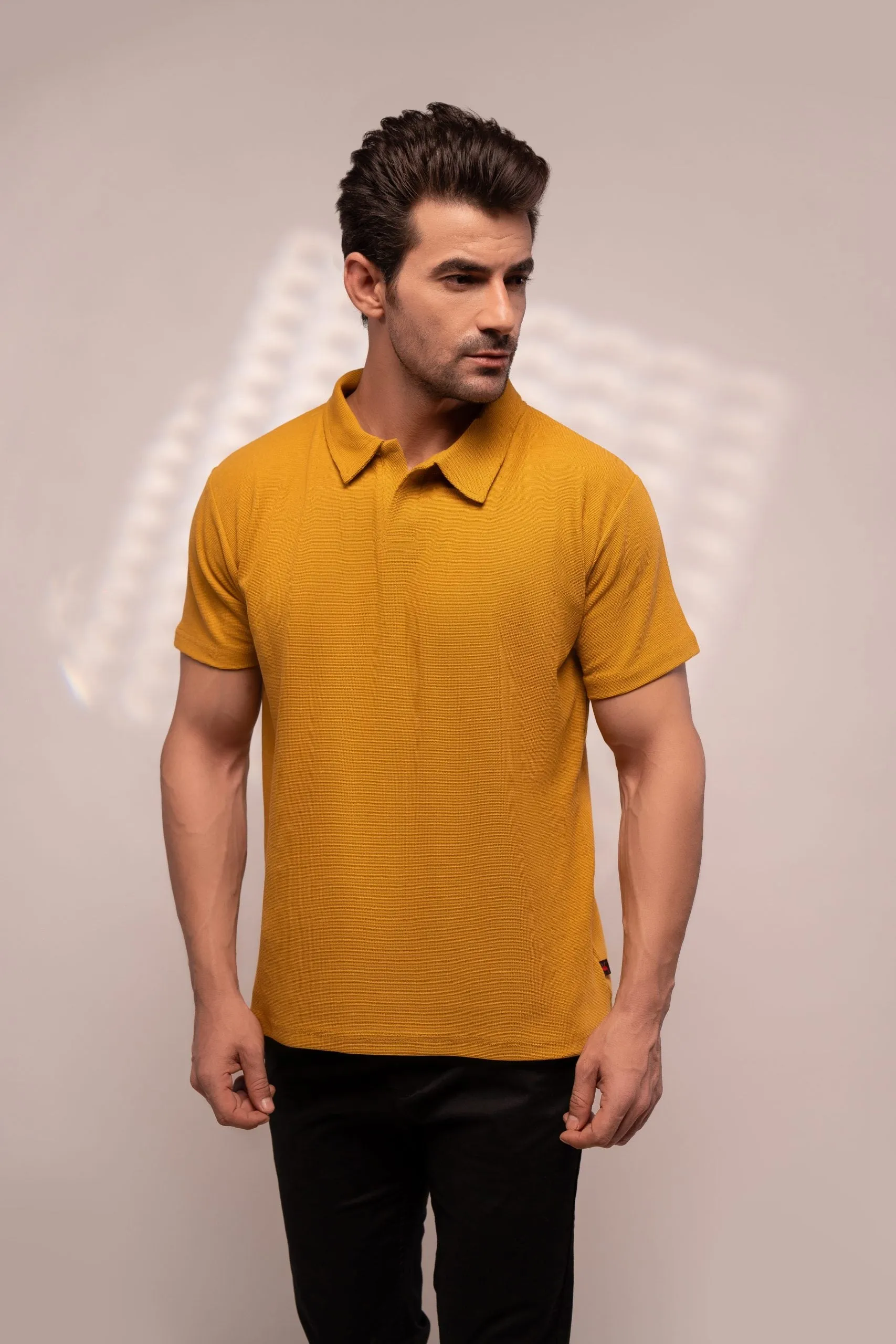 Johnny Collar Ostrich (Yellow)