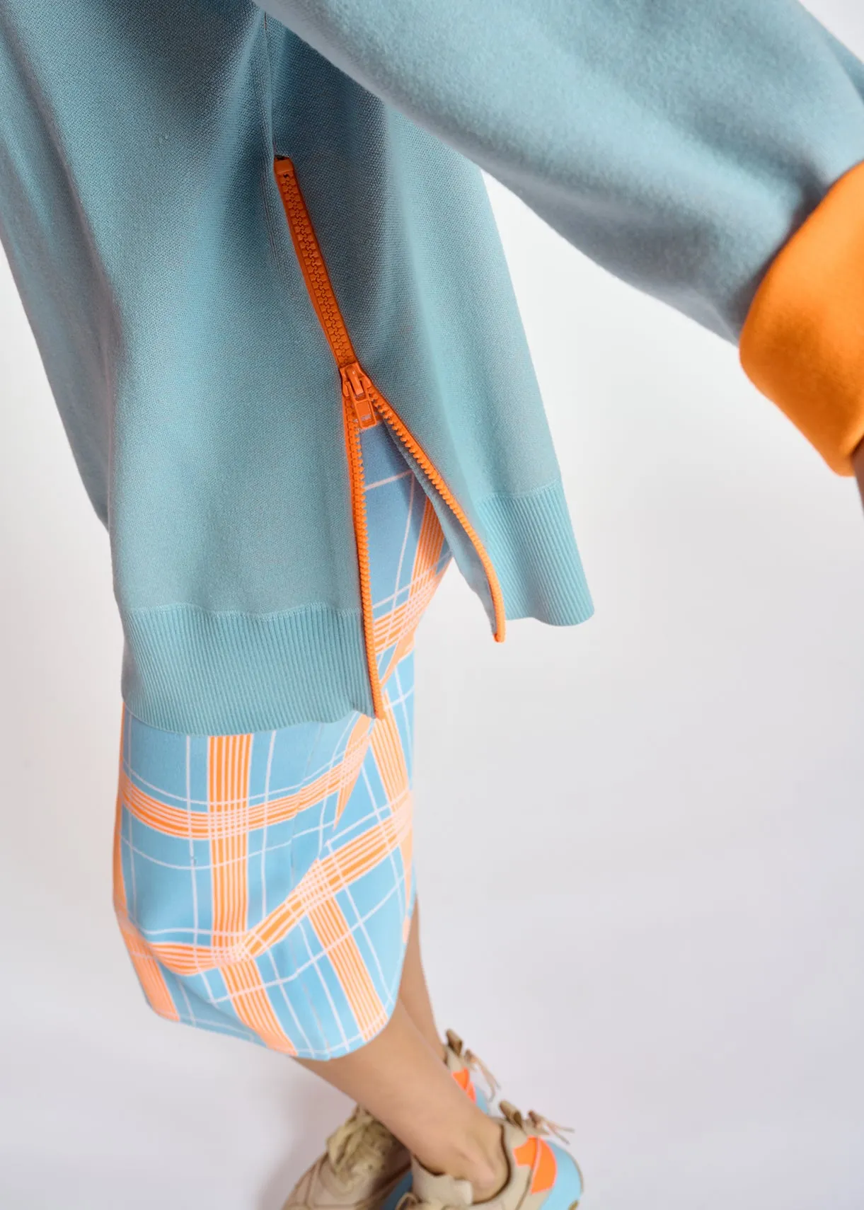Light blue sweater with boxy cut