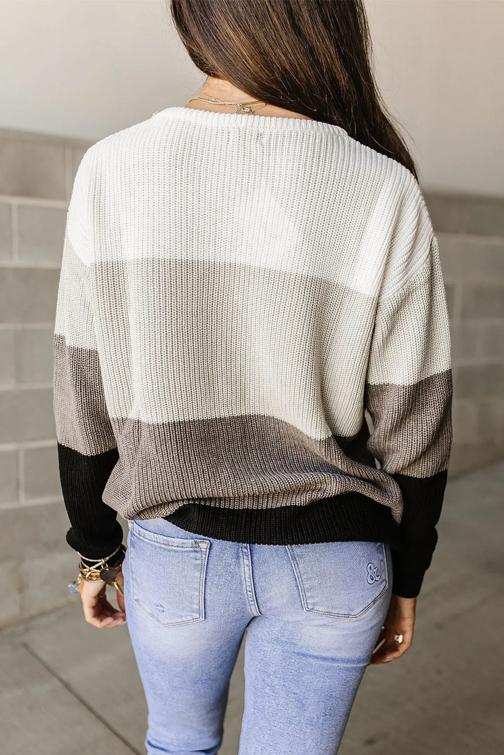 Light Grey Color Block Knitted O-neck Pullover Sweater
