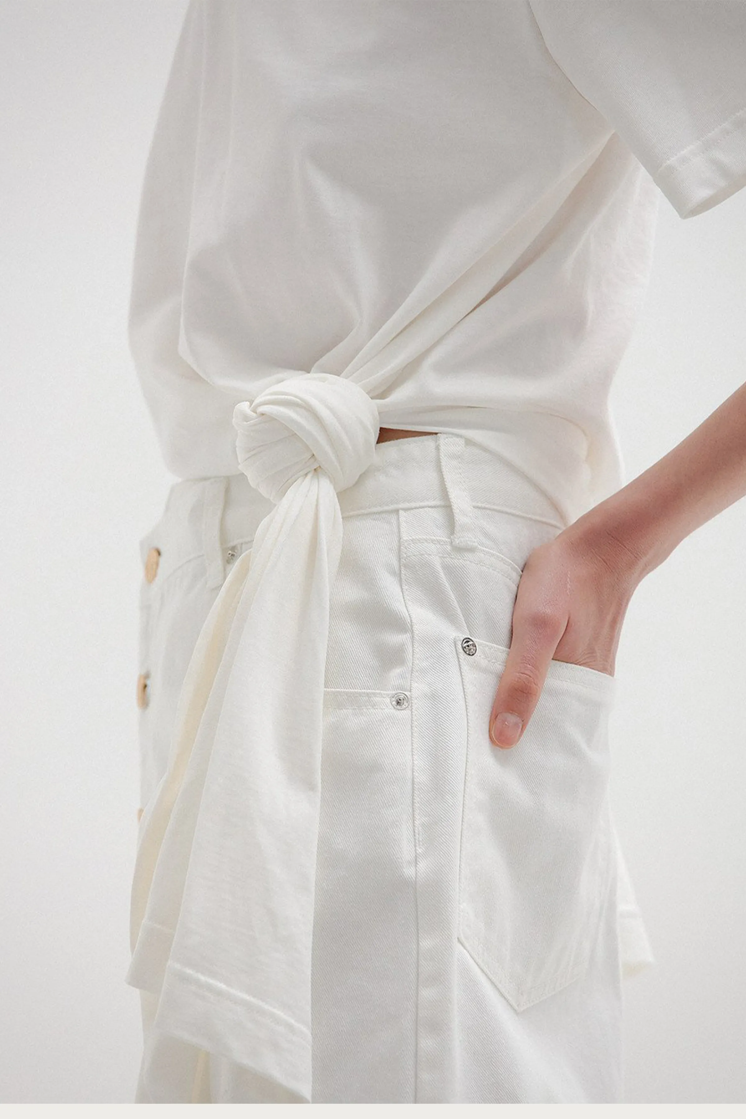 SEE KNOTTED TIE T-SHIRT